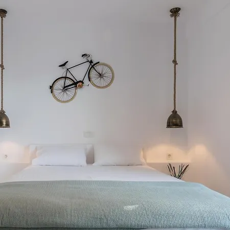 Giannoulis Hotel Adamantas (Milos)