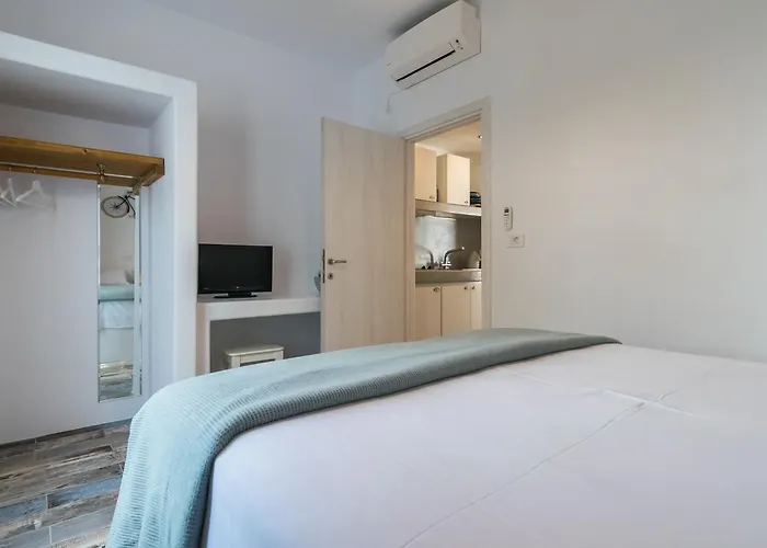 Giannoulis Adamantas (Milos)