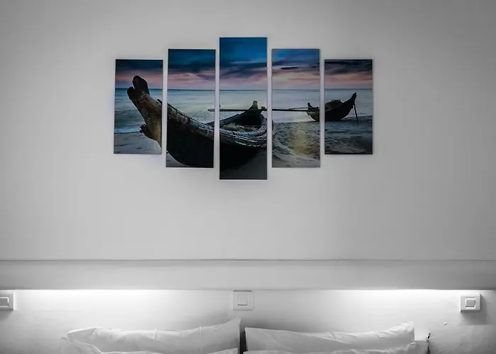 Giannoulis 2* Adamantas (Milos)