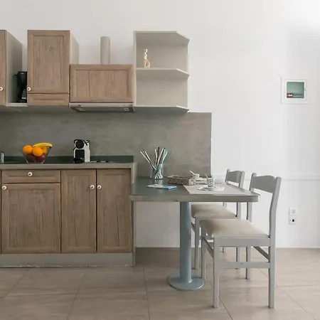 Giannoulis Apartments 2*