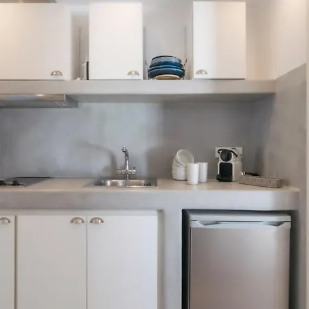 Giannoulis Apartments